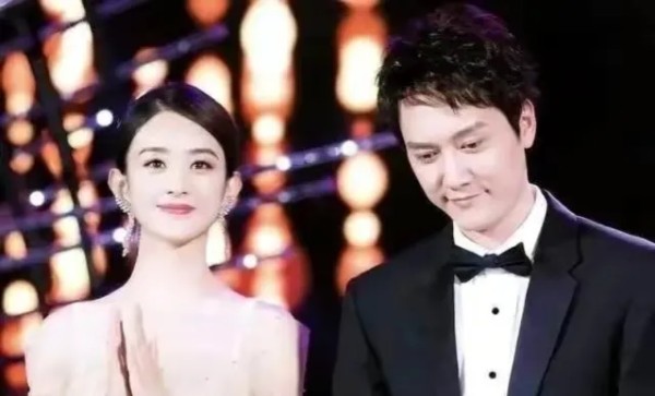 影娱大明白：杨幂和刘恺威2014结婚，6个月后生了女儿，4年后离婚。

赵丽颖和冯绍峰18年结婚，8个月后生了儿子，4年不到离婚。

这两个85花的婚恋经历惊人相似，仿佛她们结婚就是为了名正言顺生个小孩，然后又投入到自己的工作中。

杨幂敢爱敢恨、赵丽颖敢打敢拼，她们俩的性格引起了很多女观众的好感。

她们对于婚姻的看法也让很多女孩佩服。有人问赵丽颖会不会退圈做家庭主妇，赵丽颖说：未来的目标和梦想...