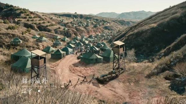 大决战:小兵哼曲吐槽腐败,正巧被杜聿明听见,顿时大发雷霆!