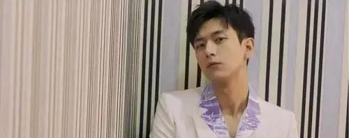 新生代演员的转型与挑战：从井柏然到李庚希的多元发展