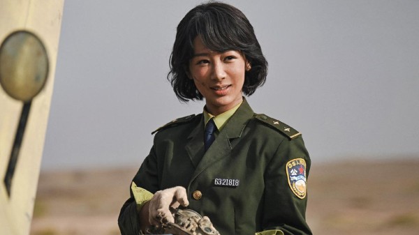 《生命树》演技炸裂！杨紫素颜、胡歌晒黑，这场流量明星的自我革命藏不住了？