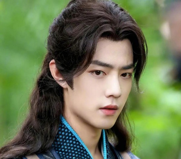 2025剧圈大洗牌！肖战《藏海传》封神，流量明星还扛得住吗？