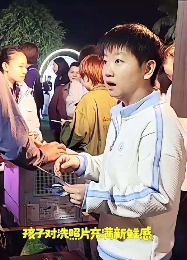 孙颖莎的“三十块照片”价值千万？顶流的商业价值，到底谁说了算