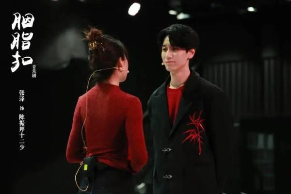 萧敬腾，首次！