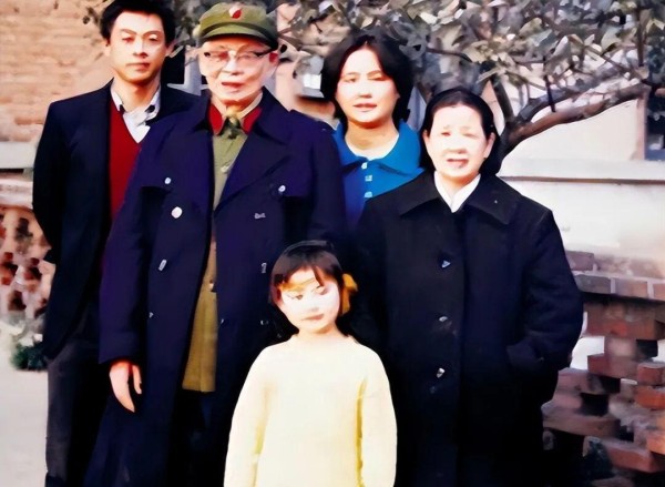 家族背景撑起的5位女星：她们的底气从何而来？