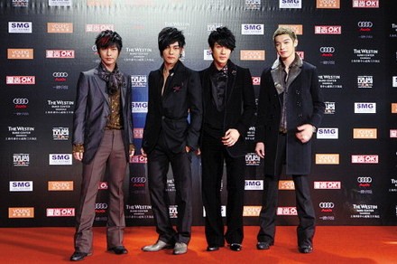 “2008风尚大典”红毯明星衣着点评