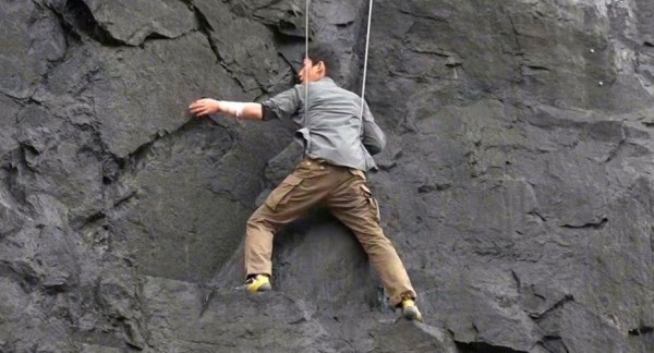 陈飞宇关晓彤演技再遭群嘲！流量明星的“好日子”到头了？