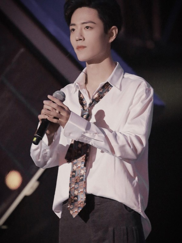 官方发布“明星代言周报”，还对肖战进行了一番分析，可喜可贺