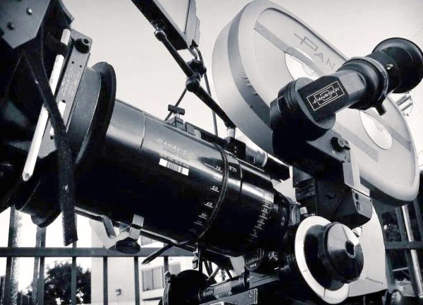 零基础也能拍电影：从剧本到开机的全流程指南