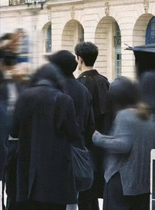 肖战巴黎之行藏不住了！Gucci 包机护驾拍广告，粉丝：这才是顶流和高奢的神仙合作