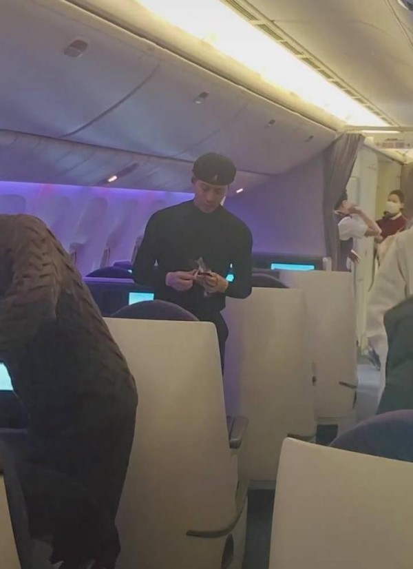 别傻了！王嘉尔、周涛的“偶遇”都是安排好的？