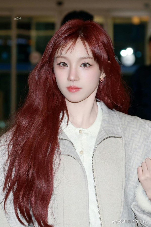 宋雨琦演唱会刚结束就飞米兰！FENDI大秀行程拉满，女明星的日程