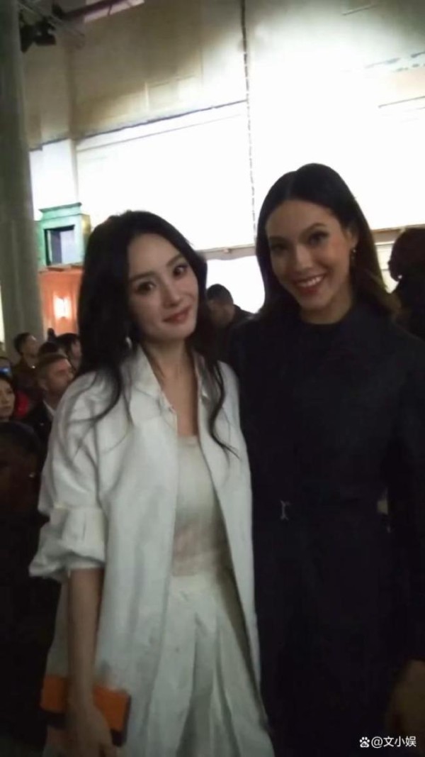 杨幂谷爱凌合照 好娇啊小幂 跨界魅力燃爆网络