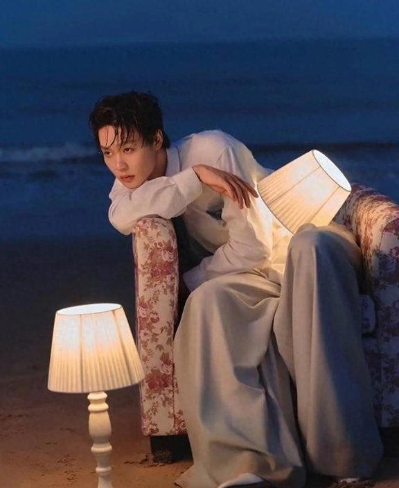 新短剧一哥诞生，比柯淳帅，演技不输刘萧旭，杂志破百万！