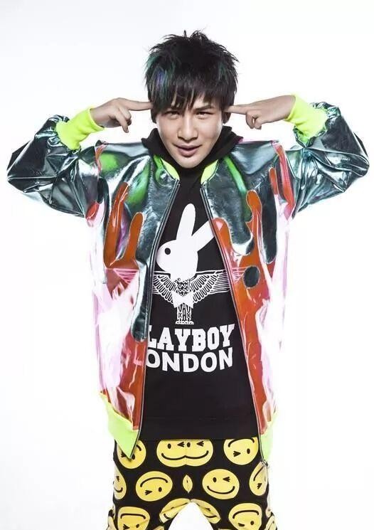 明星与经纪人:另类爱情组合谱写的幸福乐章