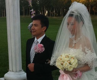 张湘祥娶相恋5年女友伴娘何雯娜刘翔送祝福(图)