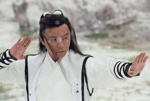 13年前的《天下第一》隐藏这么多当红明星，你认出高圆圆了吗？