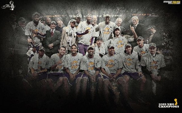 紫金王朝的辉煌岁月回顾湖人队史璀璨星光时刻