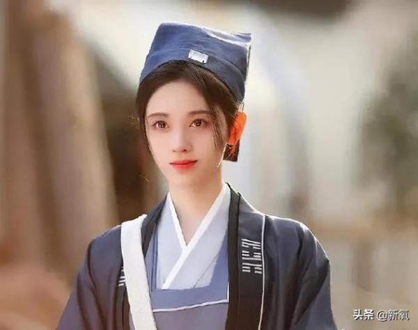 明星造梦工厂：揭秘明星背后的辛酸与辉煌