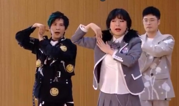 韩国人看哪个男明星最会跳女团舞