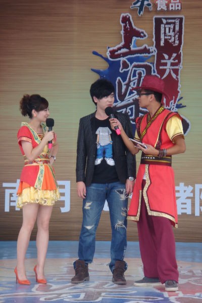 明星嘉宾酷似罗志祥