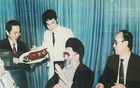 老照片:1989年，哈梅内伊访华吃烤鸭