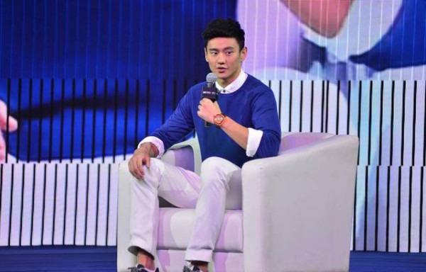 他曾是和孙杨齐名的名将，颜值赛过娱乐明星，却被花边新闻给毁了