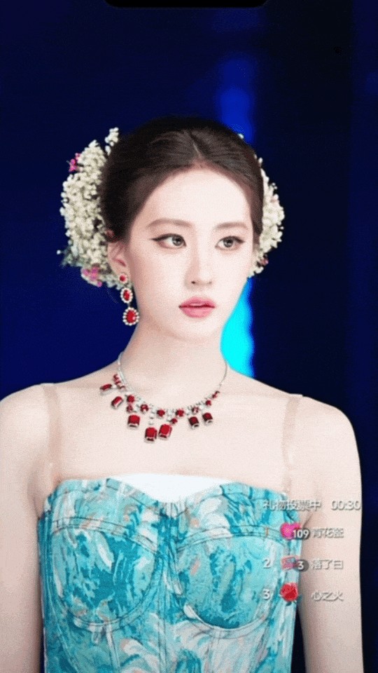 “刘亦菲”跳热舞、“张颂文”耍冻...@世界知音的动态