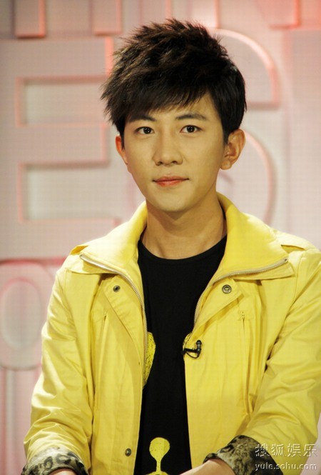 大左跻身畅销书作家行列