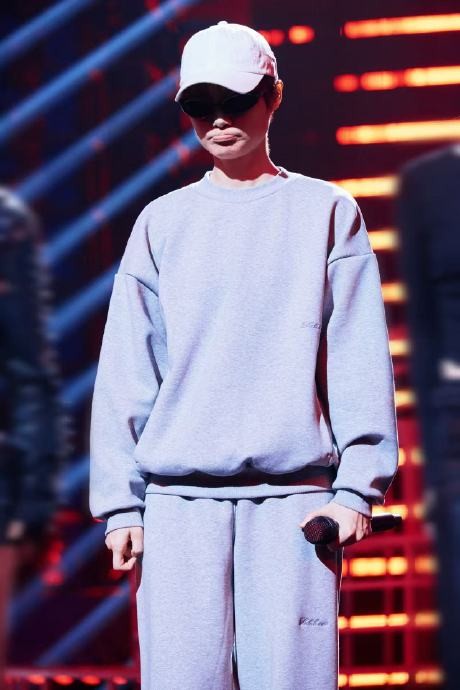 微博之夜后台有哪些有趣的花絮或反差瞬间?