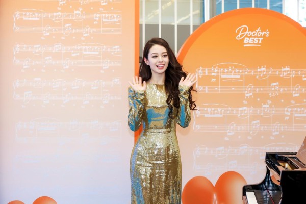 多特倍斯携手京东健康传递科学营养观，吉娜演绎经典钢琴曲助推