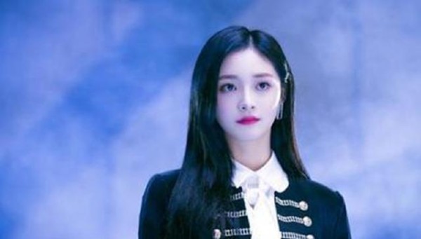 周洁琼健身房锻炼，被健身教练手把手教学，网友羡慕嫉妒恨！