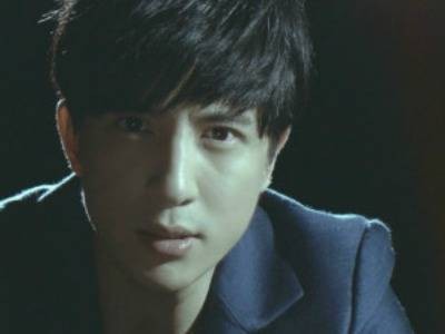 对比：薛之谦不同时期的创作风格有何变化？