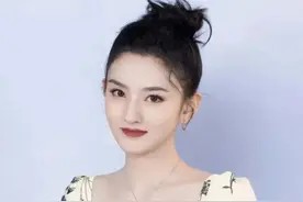 揭秘娱乐圈幕后:双面人生,笑中带泪的真相探索图片