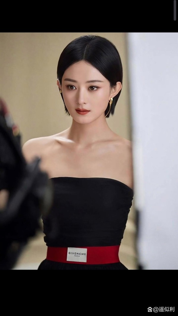 2025年7月15日纪梵希美妆官宣...@遥似利的动态