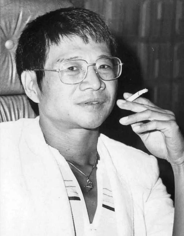 倪匡的黄金时代：从作家到明星的传奇人生