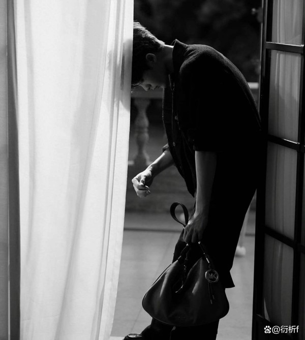 聚光灯下的隐忧:演艺明星健康困境亟待重视