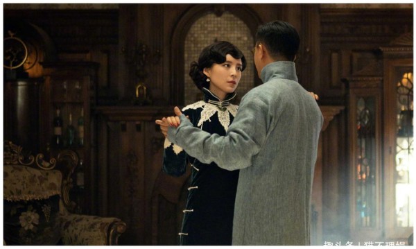 韩庚美女“吻照”曝光,深揭娱乐圈“秘闻”,卢靖姗你不管管?