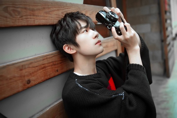 易烊千玺不为人知的3个成长故事，快来一探究竟！