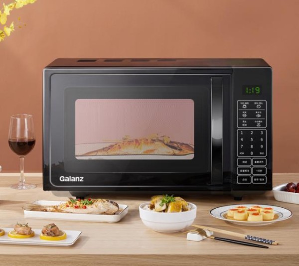 RNG战队转会期：挑战与机遇并存