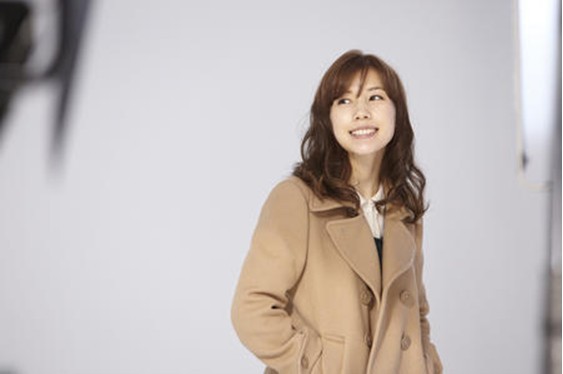 小型电影广告中的仲里依纱