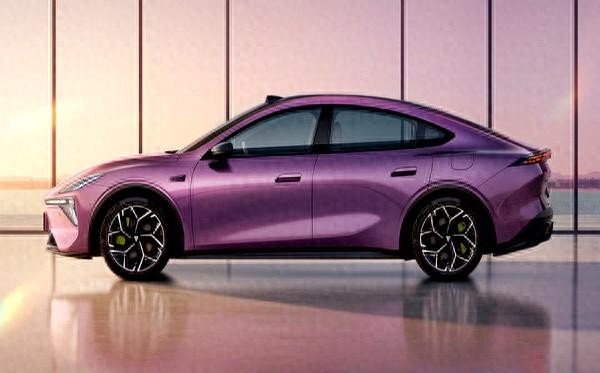 演员刘浩存出任深蓝L06品牌大使，将亮相10月30日发布会