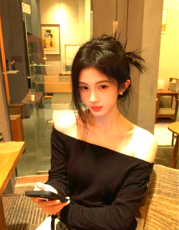 演艺行业纠纷频发：法律、信任与规范的挑战