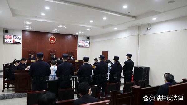 近日，娱乐圈又起波澜，演员虞书...@酷井谈法律的动态