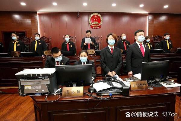 在光鲜亮丽的娱乐圈背...@随便说法