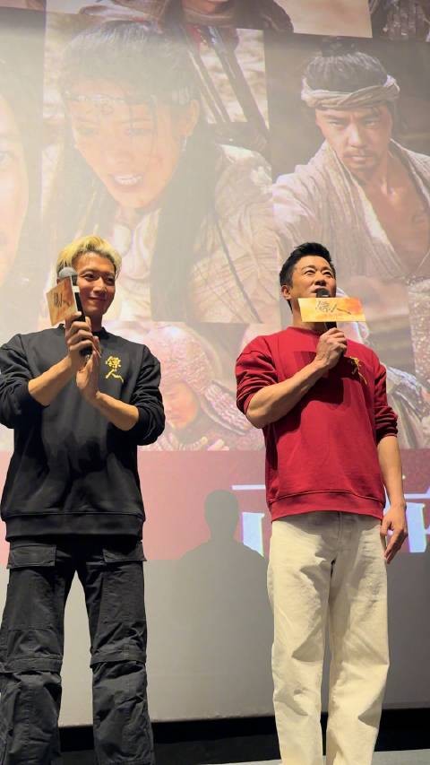 吴京幽默接梗应对舆论，是否树立了公众人物高情商回应的新标准？