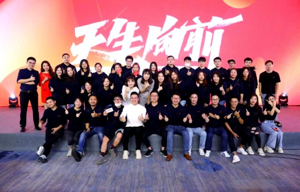 直播电商融资与竞争格局：银河众星的崛起