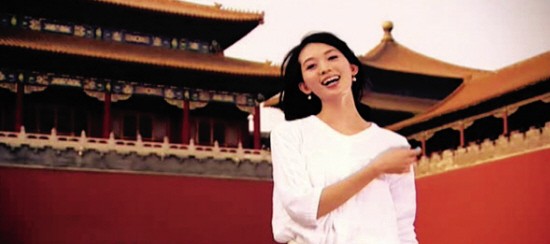 《北京欢迎你》制作揭秘百位歌星四地录音(图)