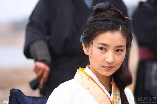 斓曦个人资料演过哪些电视剧 孙俪为什么不祝福斓曦?