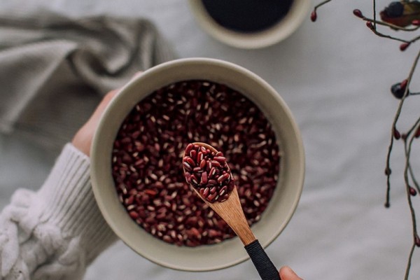 看起來體重直接少5kg！隋棠、蔡依珊、張鈞甯的「消腫神水」都喝它