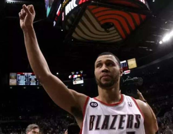 那些输给“半月板“的NBA明星球员们